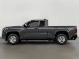 Toyota Tacoma 4WD SR XtraCab 6' Bed AT (Natl) 2026 — side view