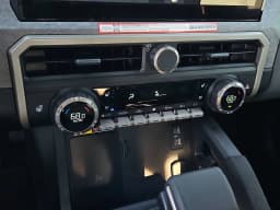 Toyota Tacoma 4WD Trailhunter Hybrid Double Cab 6' Bed AT (Natl) 2026 — side view