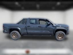 Toyota Tacoma 4WD Trailhunter Hybrid Double Cab 6' Bed AT (GS) 2026 — side view