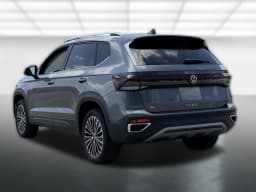 Volkswagen Taos SE FWD 2026 — side view