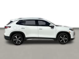 Volkswagen Tiguan SE 2.0T FWD 2026 — side view