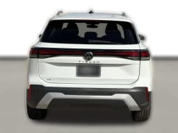 Volkswagen Tiguan SE 2.0T FWD 2026 — side view