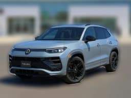 Volkswagen Tiguan SE R-Line Black 2.0T 4MOTION 2026 — side view
