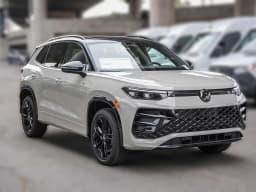 Volkswagen Tiguan SE R-Line Black 4MOTION 2026 — side view