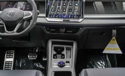 Volkswagen Tiguan SE R-Line Black 4MOTION 2026 — side view