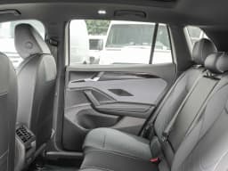 Volkswagen Tiguan SE R-Line Black 4MOTION 2026 — side view