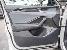 Volkswagen Tiguan SE R-Line Black 4MOTION 2026 — side view