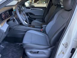 Volkswagen Tiguan SE R-Line Black FWD 2026 — side view