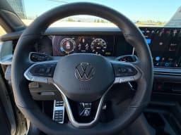 Volkswagen Tiguan SE R-Line Black FWD 2026 — side view