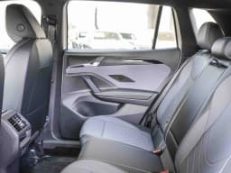 Volkswagen Tiguan SE R-Line Black FWD 2026 — side view