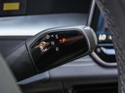 Volkswagen Tiguan SE R-Line Black FWD 2026 — side view
