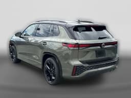 Volkswagen Tiguan SE R-Line Black FWD 2026 — side view