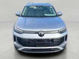 Volkswagen Tiguan SE 4MOTION 2026 — side view