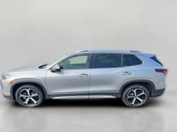 Volkswagen Tiguan SE 4MOTION 2026 — side view