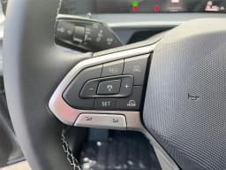 Volkswagen Tiguan SE 4MOTION 2026 — side view