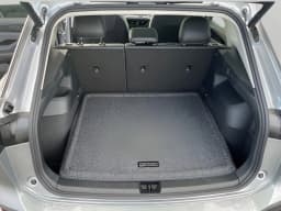 Volkswagen Tiguan SE 4MOTION 2026 — side view