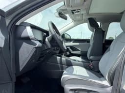 Volkswagen Tiguan SE FWD 2026 — side view