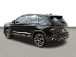 Volkswagen Taos SE FWD 2026 — side view