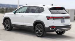 Volkswagen Taos SE FWD 2025 — side view