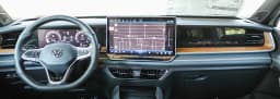 Volkswagen Tiguan SEL R-Line Turbo 4MOTION 2026 — side view