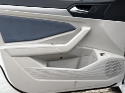 Volkswagen Jetta SE Auto 2026 — side view