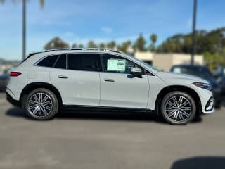 Mercedes-Benz EQS EQS 400 4MATIC SUV Mercedes-Benz EQS EQS 400 4MATIC SUV