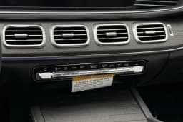 Mercedes-Benz GLS GLS 450 4MATIC SUV 2026 — side view