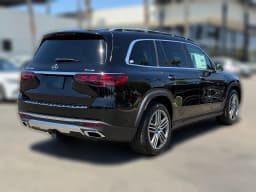 Mercedes-Benz GLS GLS 450 4MATIC SUV 2026 — side view