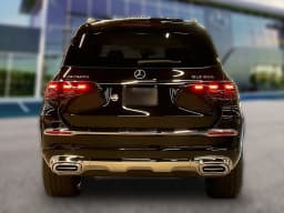 Mercedes-Benz GLS Maybach GLS 600 4MATIC SUV 2026 — side view