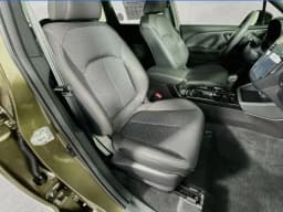 Subaru Forester Premium Hybrid AWD 2026 — side view