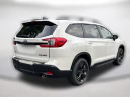 Subaru Ascent Premium 7-Passenger 2027 — side view