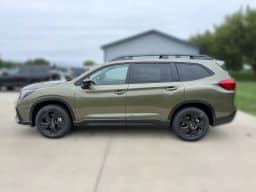Subaru Ascent Premium 7-Passenger 2026 — side view