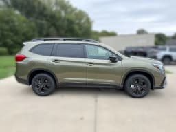 Subaru Ascent Premium 7-Passenger 2026 — side view