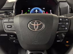 Toyota Camry LE (Natl) 2026 — side view
