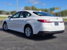 Toyota Camry LE AWD (Natl) 2026 — side view