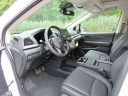 Honda Odyssey EX-L Auto 2026 — side view
