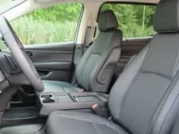 Honda Odyssey EX-L Auto 2026 — side view