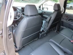 Honda Odyssey EX-L Auto 2026 — side view