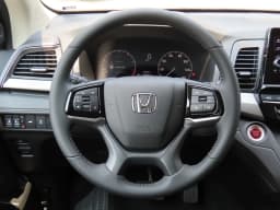 Honda Odyssey EX-L Auto 2026 — side view