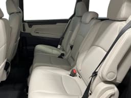 Honda Odyssey EX-L Auto 2026 — side view