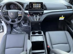 Honda Odyssey Sport-L Auto 2026 — side view