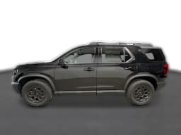 Honda Passport TrailSport Elite Blackout AWD 2026 — side view