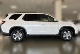 Honda Pilot EX-L AWD 2026 — side view