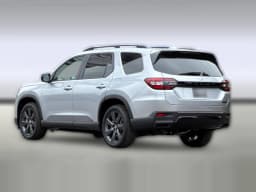 Honda Pilot Sport 2WD 2026 — side view