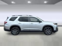 Honda Pilot Sport 2WD 2026 — side view