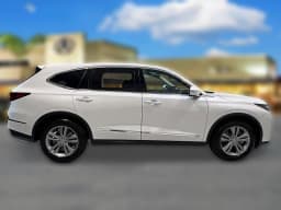 Acura MDX Base SH-AWD 2026 — side view