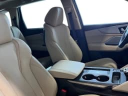Acura MDX Base SH-AWD 2026 — side view