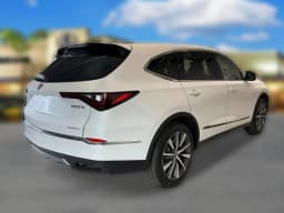Acura MDX w/Technology Package SH-AWD 2026 — side view