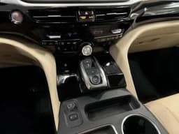 Acura MDX w/Technology Package SH-AWD 2026 — side view