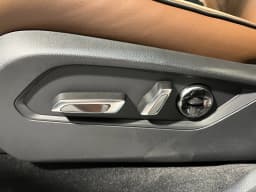 Acura MDX w/Advance Package SH-AWD 2026 — side view